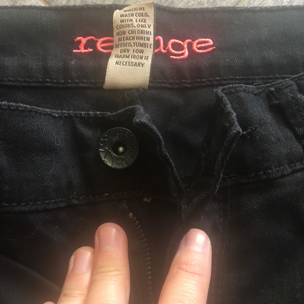NWOT Refuge Black Shorts - Picture 7 of 8